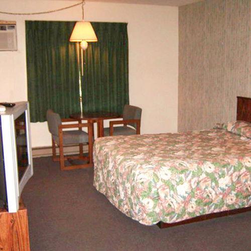 Rum River Motel Princeton Room photo