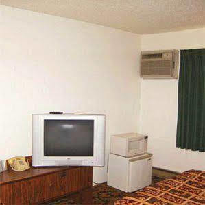 Rum River Motel Princeton Exterior photo